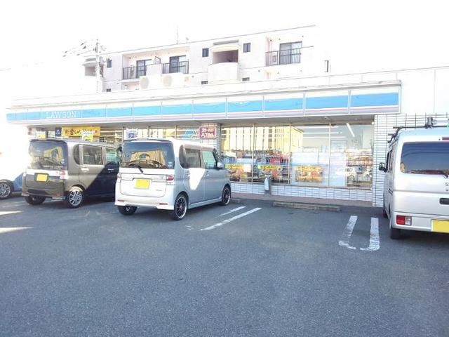 近くのローソン今光2丁目店まで800m（徒歩10分）