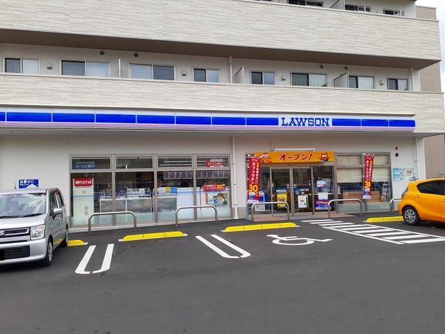近くのローソン福山松永4丁目店まで500m(徒歩7分)