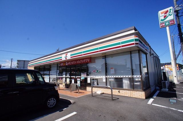 近くのセブン-イレブン 狭山根岸店まで650m（徒歩9分）