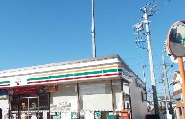 近くのセブン-イレブン 三島大場駅前まで450m(徒歩6分)