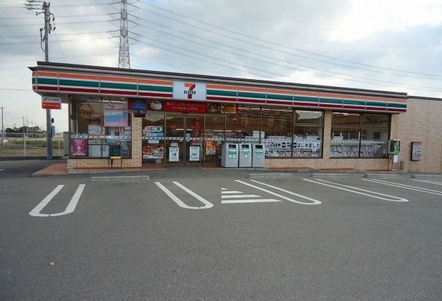 近くのセブンイレブン西尾巨海町店まで550m(徒歩7分)