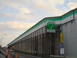近くの市川インターまで1,500m(徒歩19分)
