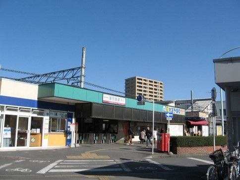 近くの春日部駅まで1,000m（徒歩13分）