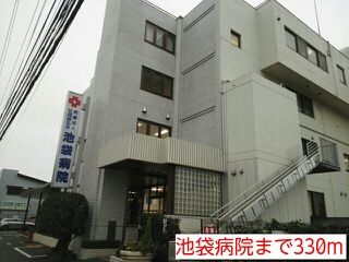 近くの病院まで330m（徒歩5分）