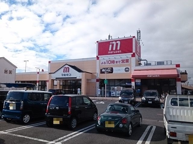 近くのマルゼン守山店まで395m（徒歩5分）
