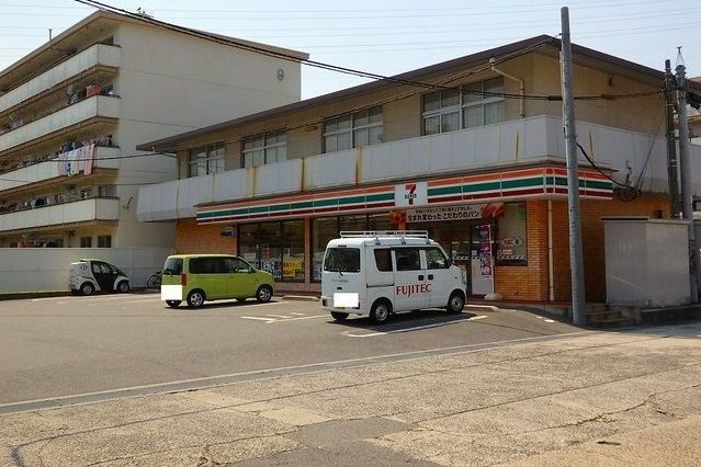 近くのセブンイレブンまで500m(徒歩7分)
