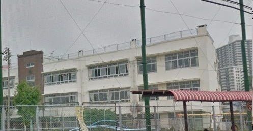 近くの小学校まで1,400m(徒歩18分)