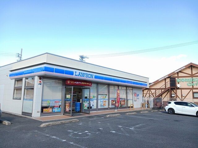 近くのローソン鈴鹿稲生西3丁目店まで270m(徒歩4分)