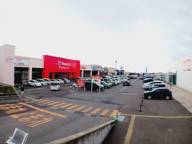 近くの昭和タウンプラザまで600m（徒歩8分）