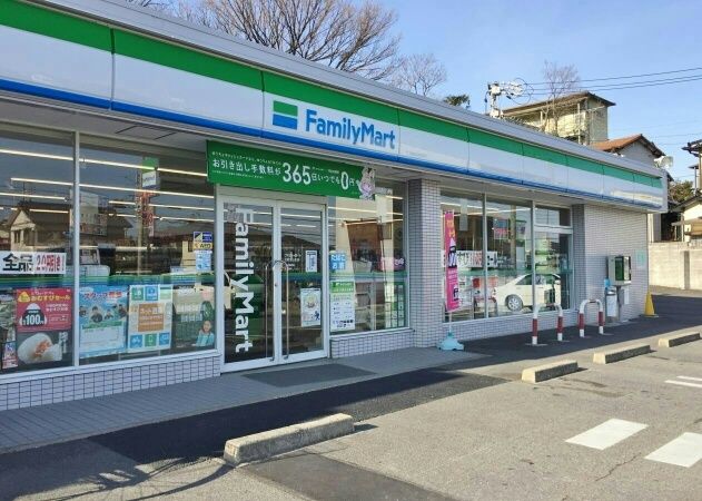 近くのコンビニまで500m（徒歩7分）