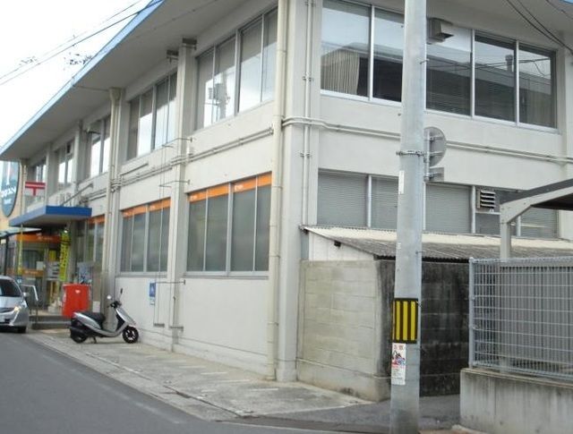 近くの尾道市立因島郵便局まで400m（徒歩5分）