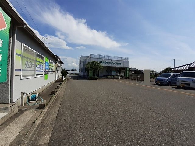 近くのサトウクリニック新崎まで350m（徒歩5分）