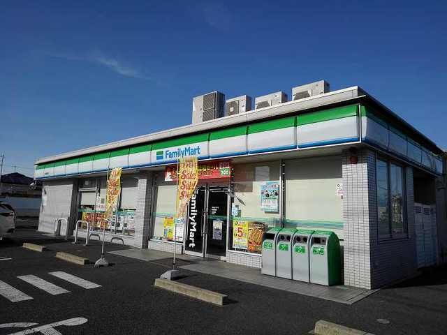 近くのファミリーマート 扶桑高雄店まで400m(徒歩5分)