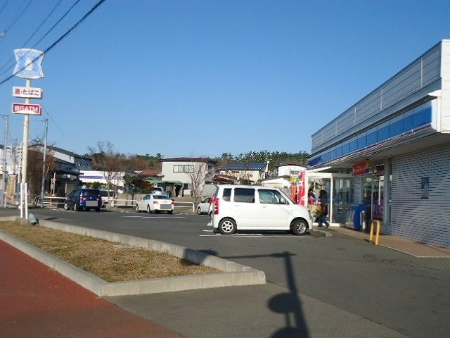 近くのローソン　本荘石脇店まで800m（徒歩10分）