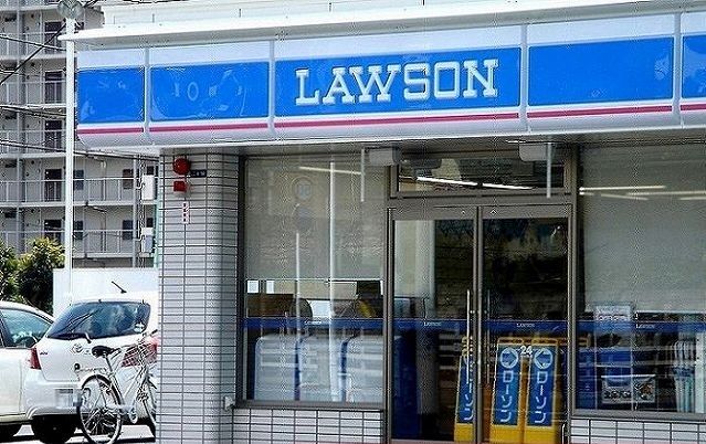 近くのローソン市原玉前店まで700m（徒歩9分）