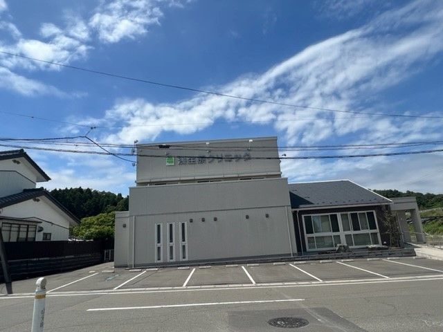 近くの病院まで1,600m（徒歩20分）