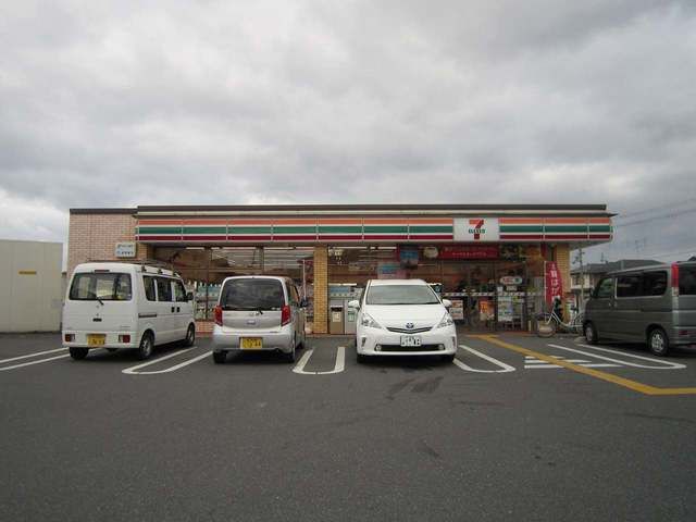 近くのコンビニまで345m（徒歩5分）