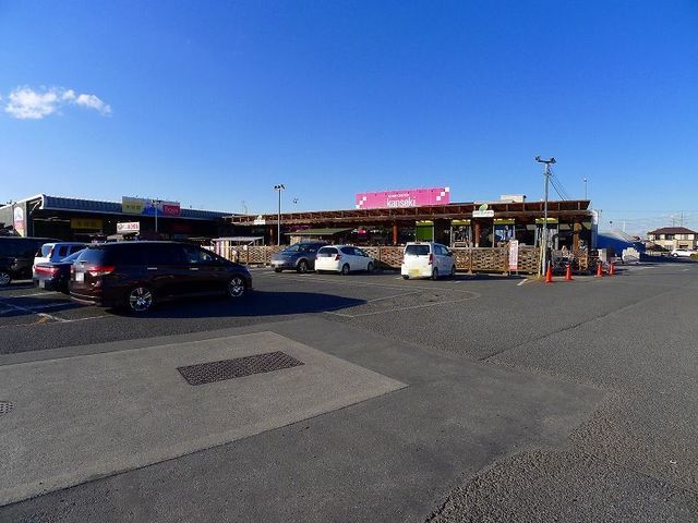 近くのカンセキ館林店まで500m(徒歩7分)