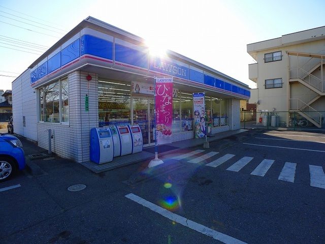 近くのコンビニまで700m（徒歩9分）