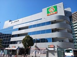 近くのライフまで900m（徒歩12分）