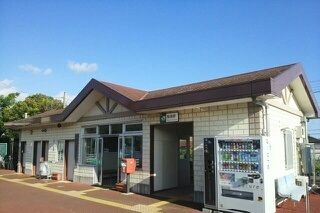 近くの駅まで640m（徒歩8分）
