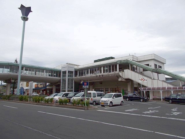 近くの茅野駅まで700m（徒歩9分）