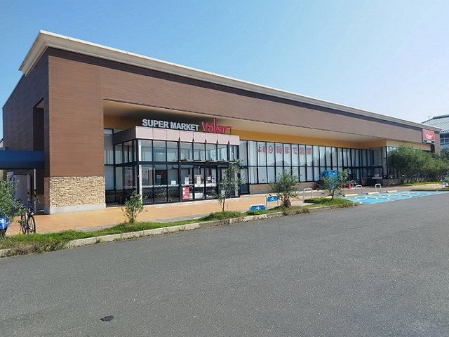 近くのバローまで1,200m(徒歩15分)