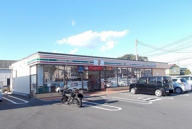近くのセブンイレブン東町店まで350m（徒歩5分）
