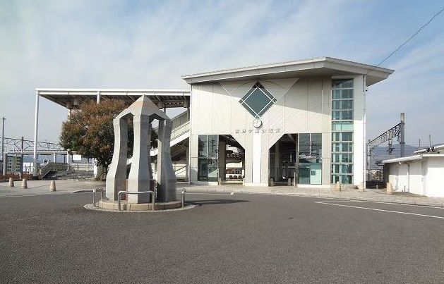 近くの吉野ヶ里公園駅まで1,470m（徒歩19分）