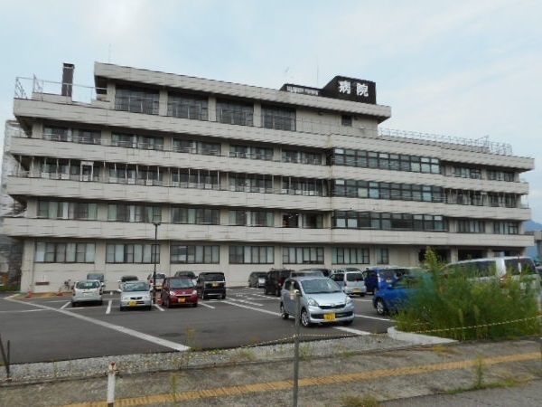 近くの小出病院まで920m（徒歩12分）