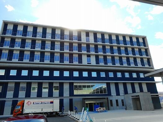 近くの浅間南麓こもろ医療センターまで650m（徒歩9分）