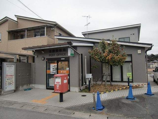 近くの金勝郵便局まで1,215m（徒歩16分）
