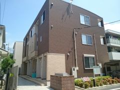 J ポエムの外観画像