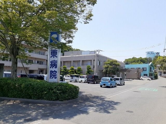 近くのコメダ珈琲大分中津店まで180m(徒歩3分)