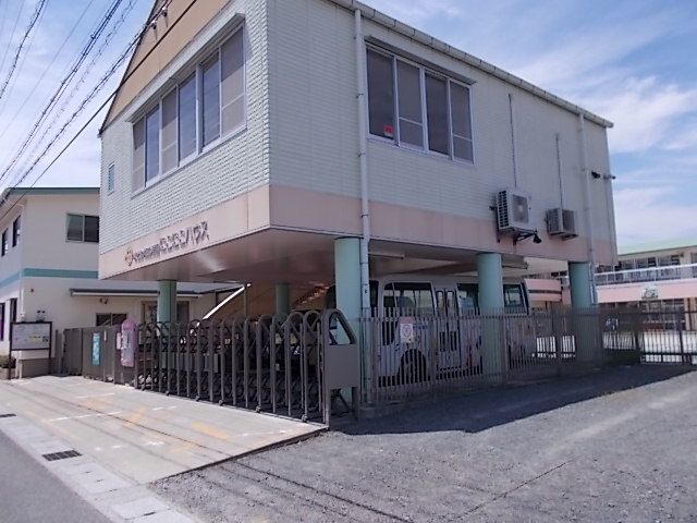 近くのまどか南幼稚園まで800m(徒歩10分)
