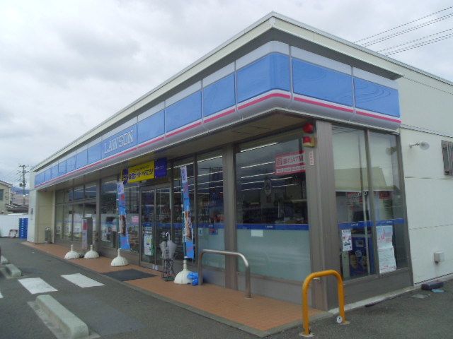 近くのローソン福島大森中央店まで150m(徒歩2分)