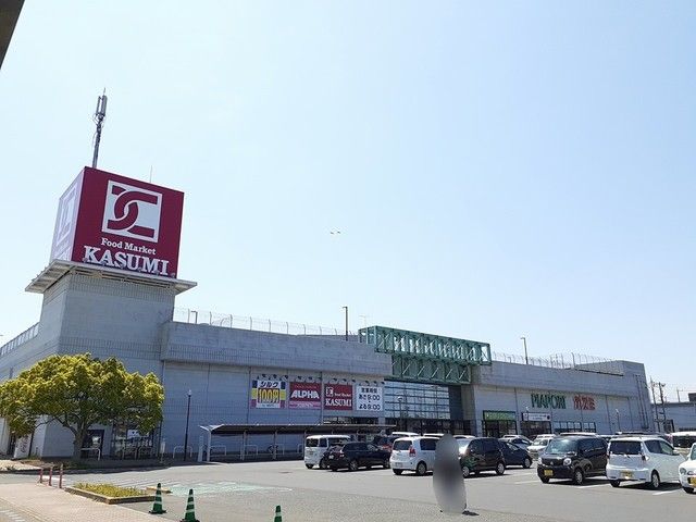 近くのピアポートショッピングセンターまで361m（徒歩5分）
