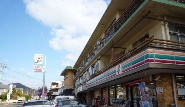 近くのセブンイレブン伊豆の国市長岡北まで350m(徒歩5分)