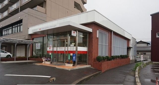 近くの香川銀行さんまで550m（徒歩7分）