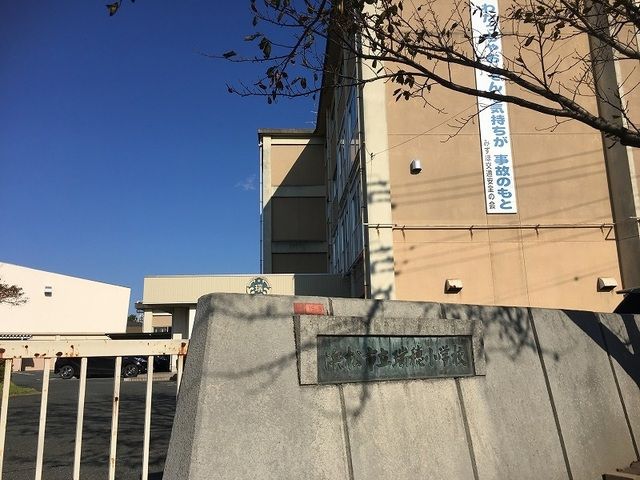 近くの浜松市立瑞穂小学校まで130m（徒歩2分）