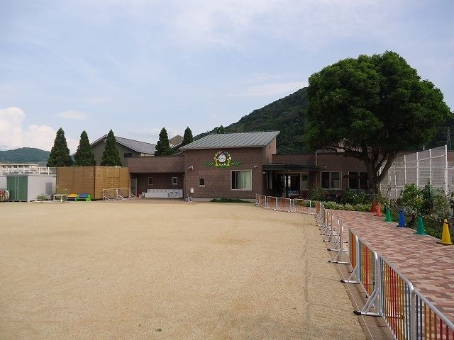近くの幼稚園・保育園まで400m（徒歩5分）