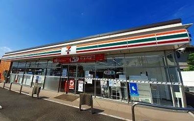 近くのコンビニまで1,400m（徒歩18分）