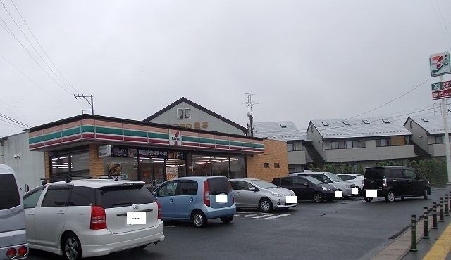 近くのセブンイレブン原町北町店まで550m（徒歩7分）