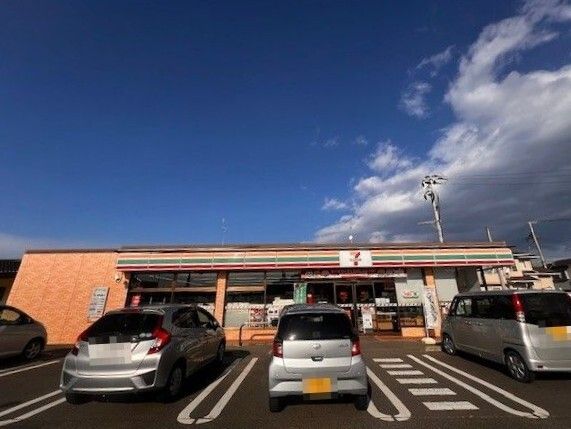 近くのセブンイレブン 相馬大曲店まで1,000m（徒歩13分）