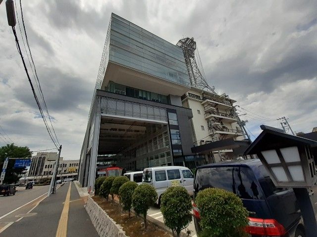 近くの新発田市役所まで1,000m（徒歩13分）