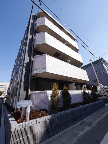 フェリチタ ドゥエの外観画像