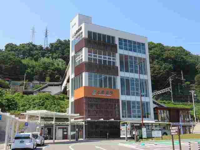 近くの上野原駅まで200m（徒歩3分）