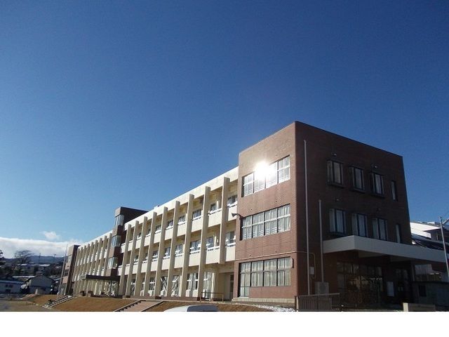 近くの国見町立国見小学校まで100m（徒歩2分）