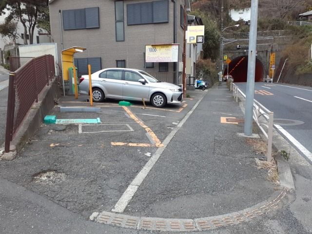 近くのコインパーキングまで200m（徒歩3分）