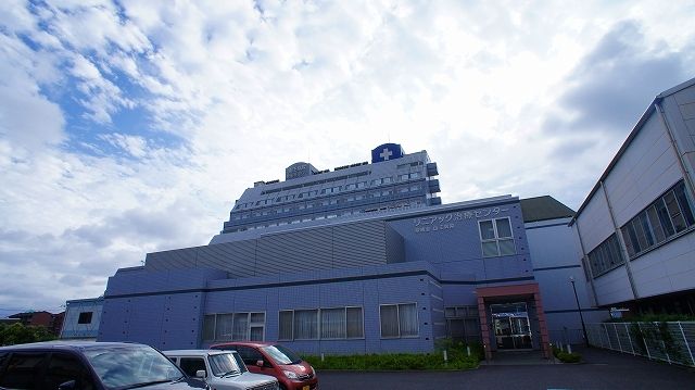 近くの山王病院まで2,400m（徒歩30分）